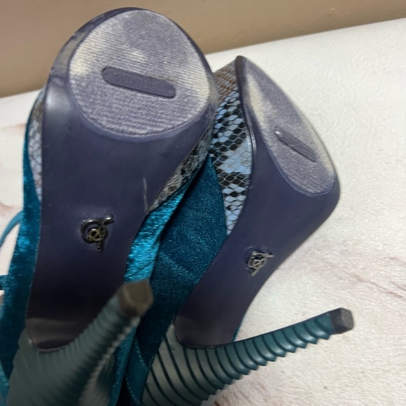 RACHEL ROY  MARY JANE WOMEN'S BLUE T-STRAP PLATFORM PUMPS SIZE 6. - Picture 8 of 8